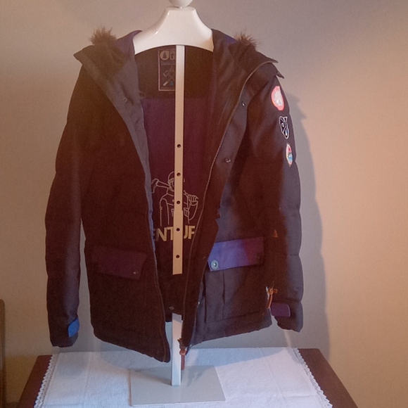 Picture Winter Jacket - Picture 15 of 15